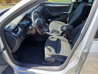 Octavia 3 2.0TDI 110kw 2015 Elegance - 6