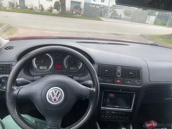 VW GOLF IV - 6