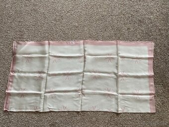 Nový dámský šátek Avon z hedvábí - decentní vzor, orig. bal. - 6