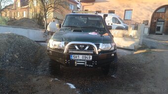 Prodám Nissan patrol y61 - 6