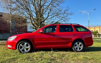 ŠKODA OCTAVIA COMBI 1,4 TSI FAMILY SERVISKA TOP - 6