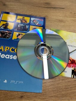 Devil May Cry 3 - PS2 (PAL) + Monster hunter demo - 6