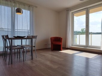 Pronájem - slunný 2+kk, terasa, park. stání (Přezletice) - 6