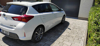 Toyota Auris 1,8 HYBRID, najeto 83.500 km, rok výroby 2013 - 6