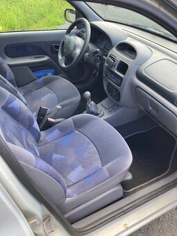 Renault clio 1.4 - 6
