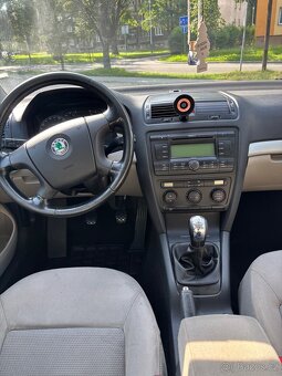 Škoda octavia 2 1.6mpi 75kw - 6