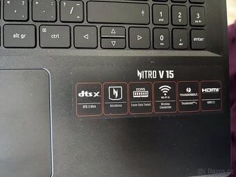 Acer Nitro V 15 black - herní myš nitro - chladící podložka - 6