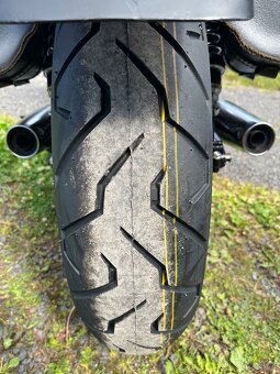 Honda VF 700 Magna - 6