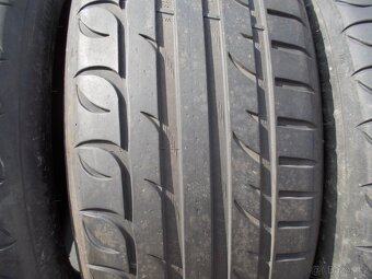 Pneu 245/45R18  100W - 6