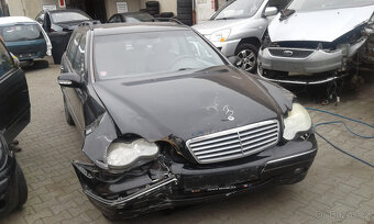 MERCEDES C W203 - Použité náhradní díly z tohoto vozu - 6