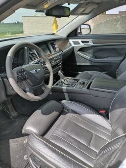Hyundai Genesis 3.8.rok 2015 bílá perleť - 6