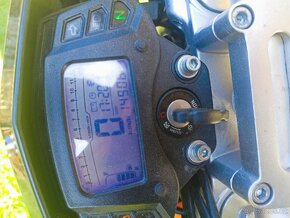 Yuki 125 ccm - 6