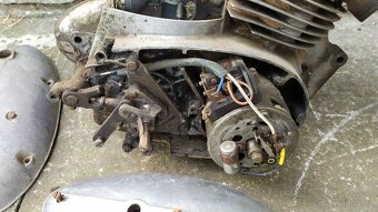 Jawa motor 250 / 353 půlbuben pérák - 6