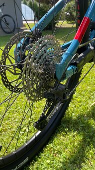 Prodám elektrokolo CUBE STEREO HYBRID 120 RACE 625 - 6