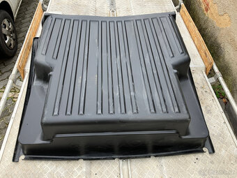 Toyota hi - lux - plastová vana - 6