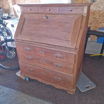 Starožitný nábytek - 6