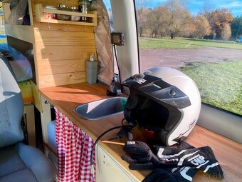 Volkswagen T4 Caravelle long obytná vestavba, tažné, webasto - 6