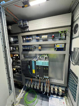 Soustruhy - CNC E 1000 - 6