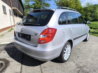 Škoda Fabia 2 1.4 16V 63 kW - 6