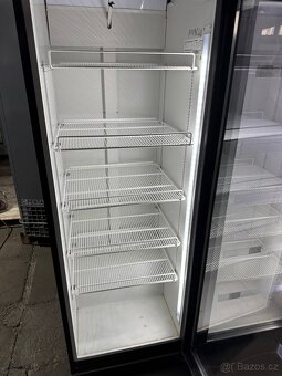 Prosklená chladicí lednice 66x75x205cm - 6