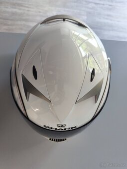 Helma SHARK velikost L - 6