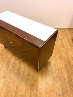 Retro komoda B. Landsman 60. léta - 6