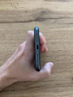 iPhone 11 128 GB - TOP STAV - 6