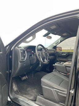 CHEVROLET SILVERADO CREW CAB- 2020 - 5.3 Vortec - Lift - 6