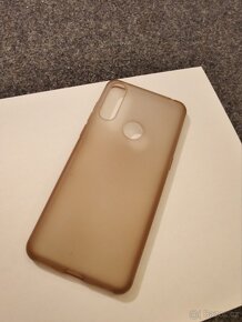 Mobilní telefon Alcatel - 6
