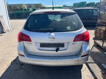 Opel Astra J - díly z vozu - 6
