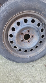 Zimni penu 205/60 R16 - 6
