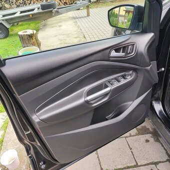 Ford kuga 2.0tdi 110kw 4x4 - 6