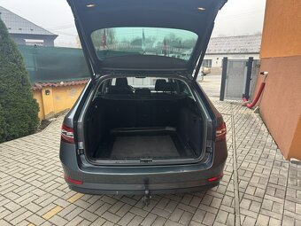Škoda Superb 2.0 TDi 140kW 4x4 serviska - 6