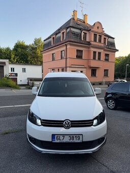 Volkswagen Caddy Cross - 6