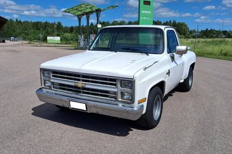 Chevrolet C10 Stepside Shortbox z roku 1986 - 6