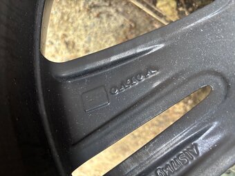 Originální kola Volvo R19 5x108 zimní - 6