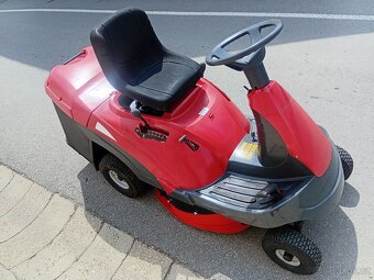 Prodám zahradní traktor Rider Castelgarden F72 - 6