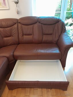Nabízíme koženou rohovou sedací soupravu. - 6