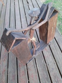 Dřevěný stojan na CD - 6