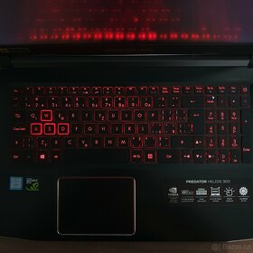 Herní notebook v dobrém stavu - Acer Predator Helios 300 - 6