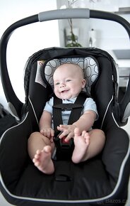Autosedačka Britax B-Safe, černá + Isofix základna - 6