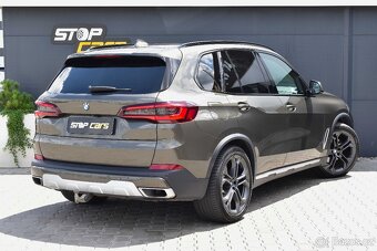BMW X5 xDrive30d TAŽNÉ 7.MÍST AIR DPH ČR 1.MAJITEL - 6