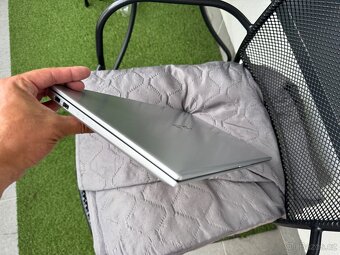 Asus VivoBook X512F i5-8265U SSD512+HDD500 8gbRAM W11 - 6