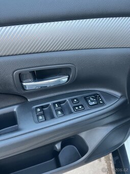 Mitsubishi outlander 3 - 6
