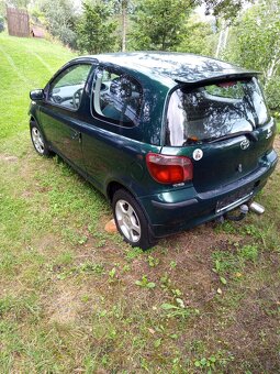 Toyota Yaris 1.4 D 55kw r.v. 2003 - 6