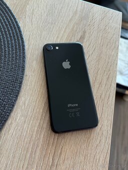 iPhone 8 64GB - 6