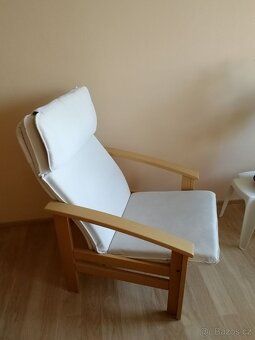 Gauč, křesla a taburetka - 6