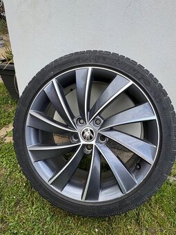 Alu kola Škoda Turbine R18 5x112 Octavia Superb Kodiaq zimní - 6