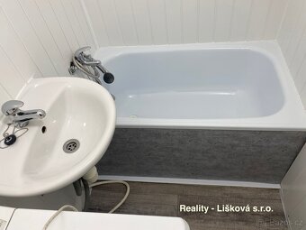 Prodej nově revitalizovaného bytu 1+kk v ul. Žežická v Ústí - 6