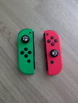 Nintendo Switch Smash Bros Edice + náhradní Joy-Cony + hra - 6